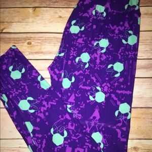 LuLaRoe Os Disney Leggings